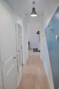 Zdjęcie z galerii obiektu Longchamp Apartment w Paryżu