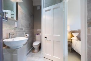 Koupelna v ubytování Kilmaronock Manse B&B