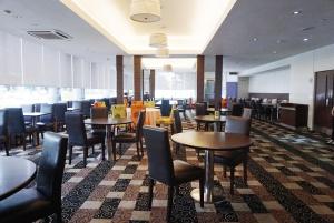 Restaurace v ubytování Kingwood Hotel Kuching