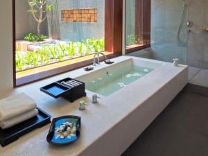 Koupelna v ubytování The Bale Phnom Penh by LifestyleRetreats