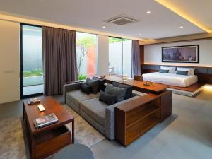 Posezení v ubytování The Bale Phnom Penh by LifestyleRetreats