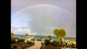 Afbeelding uit fotogalerij van Rollezz Villas Beach Resort in Old Bight