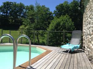 Bazén v ubytování Le Moulin de Limayrac, Gîte avec piscine et jardin privatifs nebo v jeho okolí