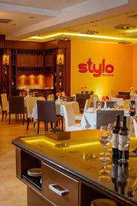 Um restaurante ou outro lugar para comer em Hotel Ciudad de David
