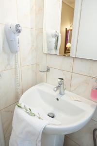 Ένα μπάνιο στο Alba Hotel 