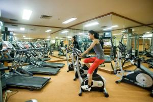 The fitness centre and/or fitness facilities at The Sunan Hotel Solo