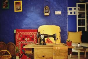 A seating area at Dar Elrio