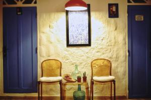 A seating area at Dar Elrio