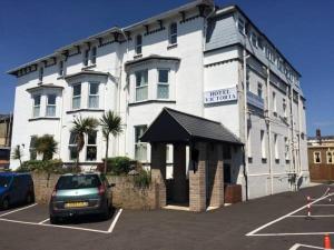 The building where the hotel is located 