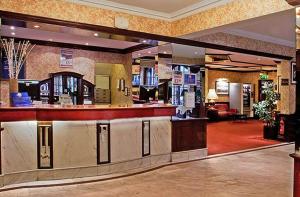 a large room with a large counter top at Britannia Hotel Wolverhampton in Wolverhampton