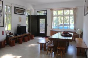 Bazén v ubytování Shan Hu Lian Homestay nebo v jeho okolí
