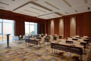 青島市にあるHyatt Regency Qingdao - Stone old beach - Exhibition Centerのギャラリーの写真