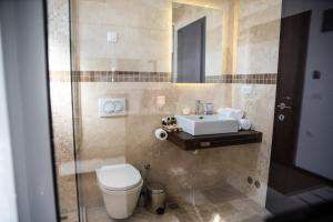 Ванная комната в Boutique Hotel "Salina"