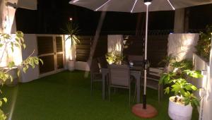 Сад в Villa Bienvenue Beachfront House