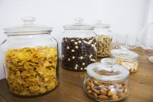 Jedlo v ubytovaní bed & breakfast alebo blízkom okolí