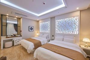 Gallery image of Dubai Hotel in Gwangju