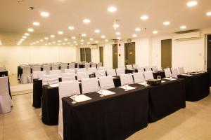 Konferenční prostory v ubytování Jade Hotel and Suites