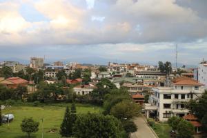 Vista generica su Kathmandu o vista sulla città dall'interno dell'hotel