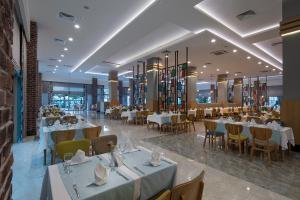 Restaurace v ubytování Dosinia Luxury Resort-Ultra All Inclusive