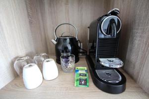 Magma Hotelにあるコーヒーまたはお茶