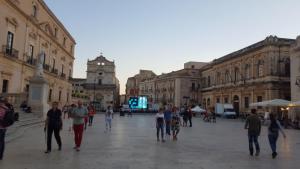 Hostia v ubytovaní Room Calafatari