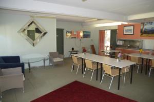 Gallery image of Beerwah Glasshouse Motel in Beerwah