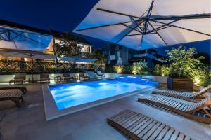 A piscina localizada em Villa Zdenka ou nos arredores