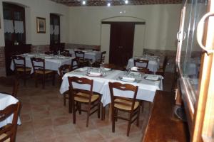 Reštaurácia alebo iné gastronomické zariadenie v ubytovaní Agriturismo Maria Cristina