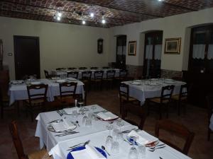 Reštaurácia alebo iné gastronomické zariadenie v ubytovaní Agriturismo Maria Cristina
