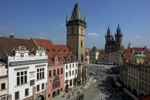 Nespecifikovaný výhled na destinaci Praha nebo výhled na město při pohledu z apartmánu