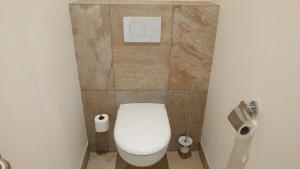 A bathroom at Weinhotel Rieder