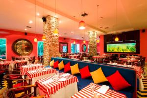 Restoran ili drugo mesto za obedovanje u objektu Decameron Barú - All Inclusive