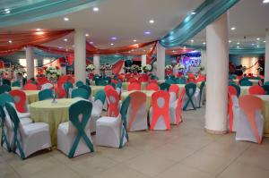 Restoran atau tempat lain untuk makan di De Santos Hotel