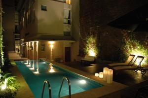 Piscina a Ribera Sur Hotel o a prop