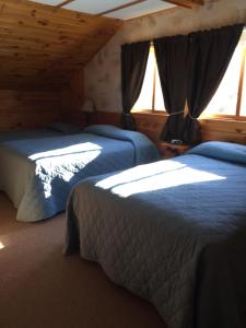 Легло или легла в стая в Rough Cut Lodge