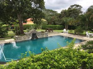 Swimming pool sa o malapit sa Hotel Hacienda El Rodeo