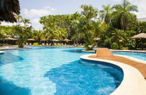 Bazén v ubytování Hotel Camino Real nebo v jeho okolí