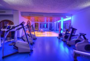 Posilňovňa alebo fitness centrum v ubytovaní Hotel Ta' Cenc & Spa