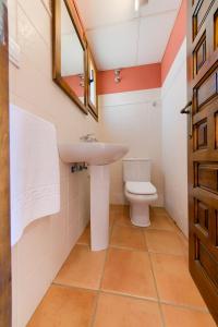 Łazienka w obiekcie Apartamentos Villafaro Conil