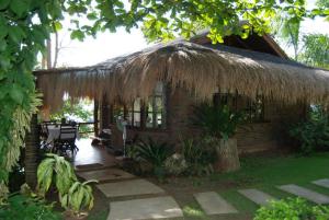 Gallery image of Chema's by the Sea in Samal