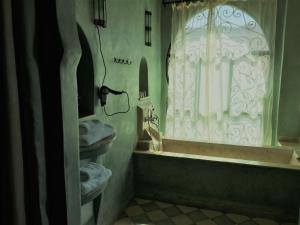 Koupelna v ubytování Kasbah Titrit & Spa