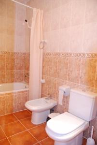 alojamiento rural la ermita bubion的一间浴室