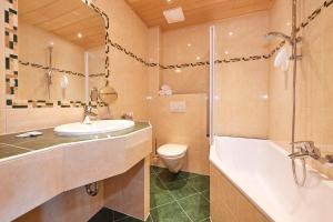 Baðherbergi á Hotel Jagdhof