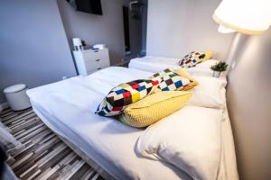 Za Murami Hostel客房内的一张或多张床位