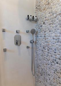 A bathroom at Mouras studios