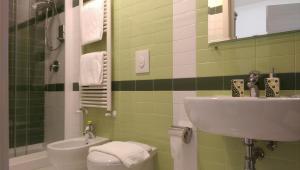 Koupelna v ubytování B&B Porta di Mare