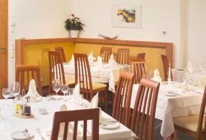 Restaurace v ubytování Hotel Mainpromenade ***S