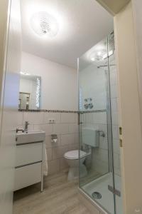 Bilik mandi di Ansbachs City Apartment