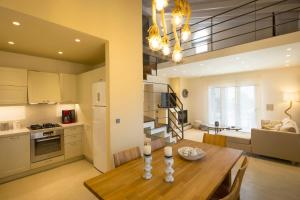 A kitchen or kitchenette at Casa Altamare