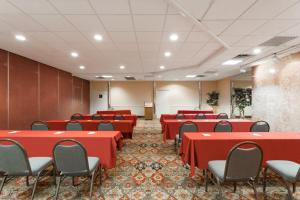 Konferenční prostory v ubytování Ramada by Wyndham Newburgh/West Point
